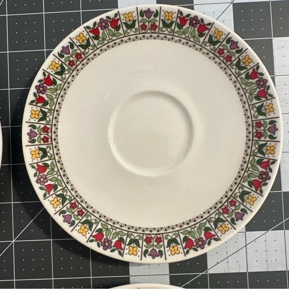 Royal Doulton Fireglow China Set of 4 Saucer Bread Plates 6.25 Inch Vintage